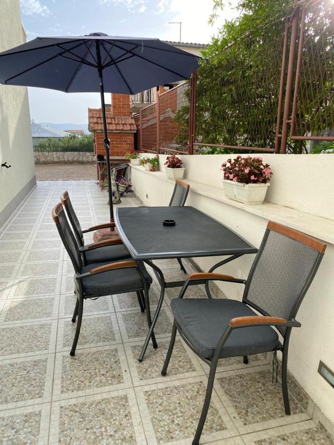 Apartmani Znaor Baška Voda Exterior foto