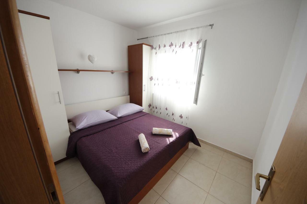 Apartmani Znaor Baška Voda Exterior foto