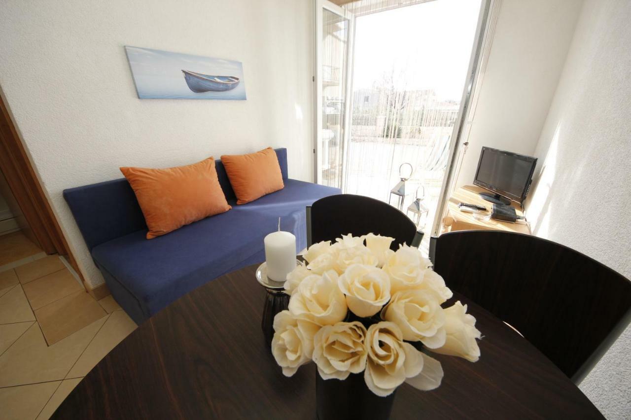 Apartmani Znaor Baška Voda Exterior foto